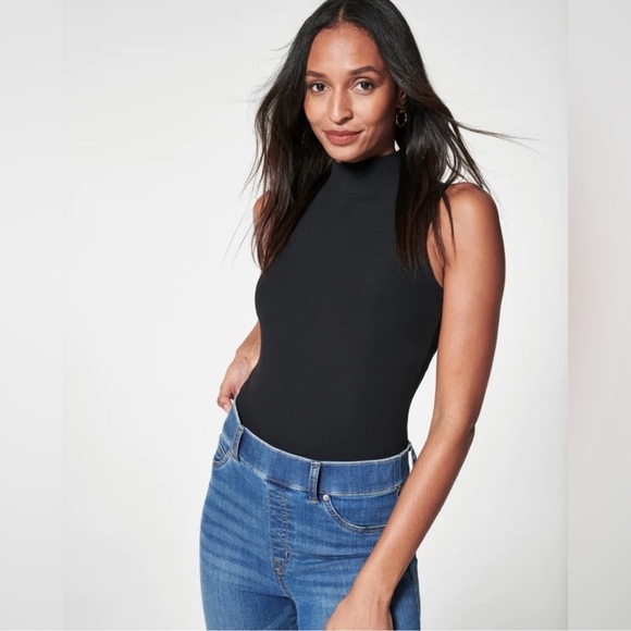 SPANXshape™ EveryWear Flare Jeans, Vintage Indigo Size 3x - Picture 2 of 12